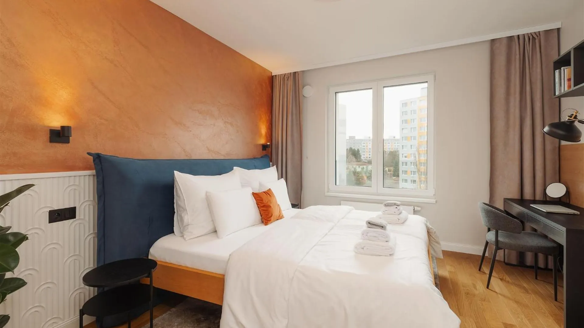 פראג Luxury Sunny Home - Free Garage, Metro, Balcony, Ps5, 2Nd Parking On Request צ'כיה