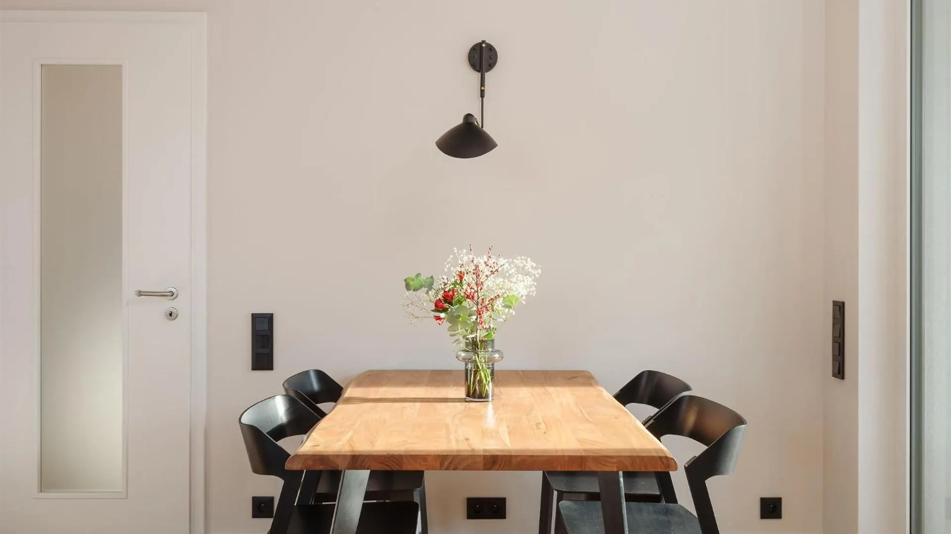 דירה פראג Luxury Sunny Home - Free Garage, Metro, Balcony, Ps5, 2Nd Parking On Request צ'כיה